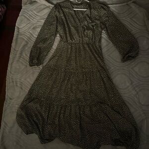 Elegant Green and White Women's Dress